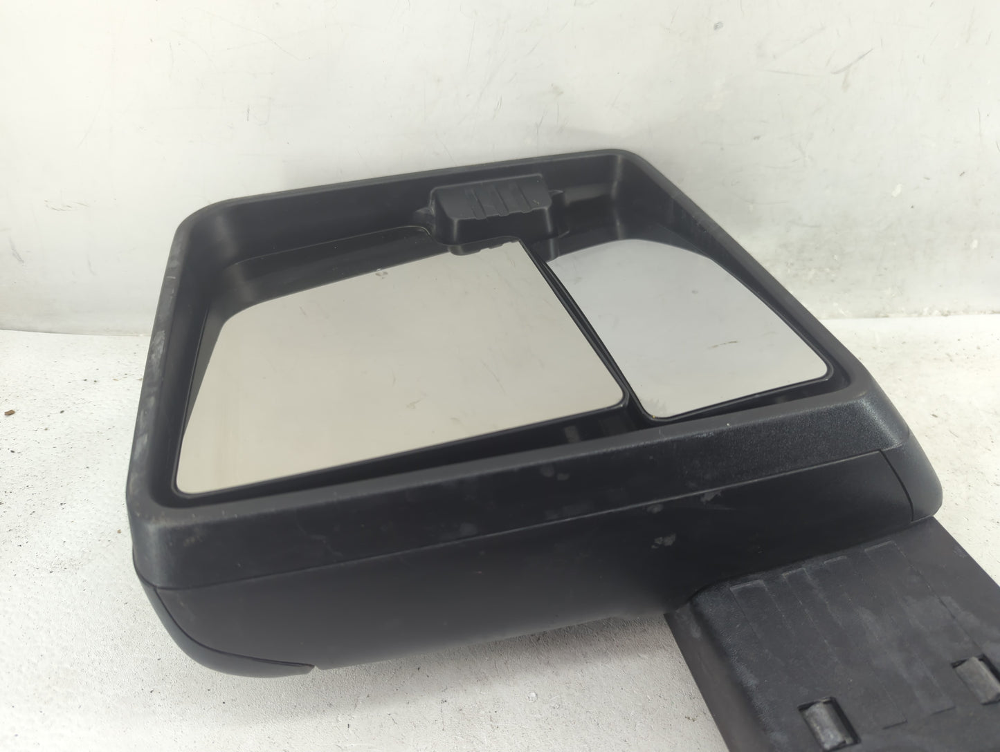 2020-2022 Gmc Sierra 3500 Passenger Side View Mirror - Right Door Mirror OEM Used - Oemusedautoparts1.com
