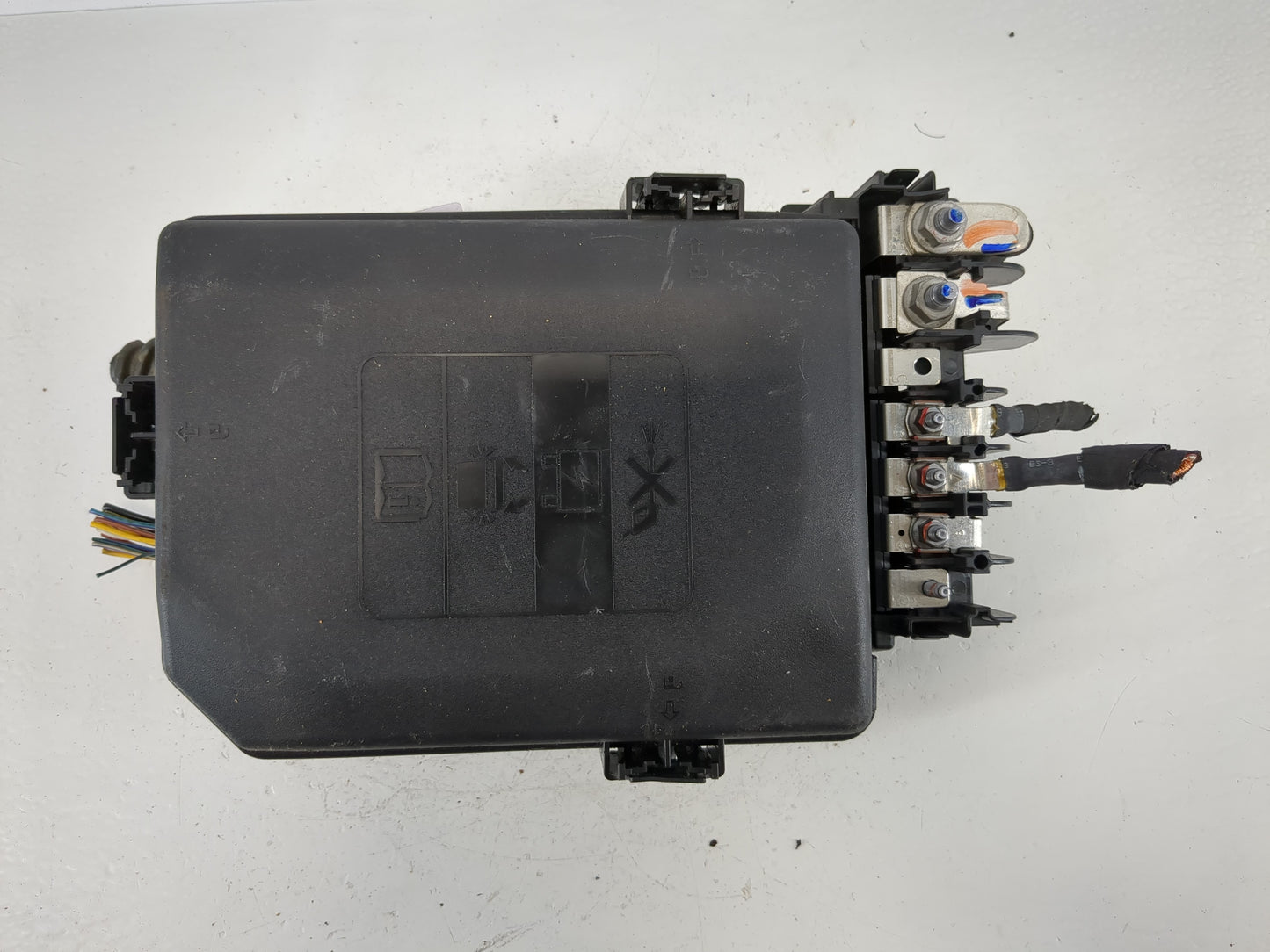 2022 Gmc Terrain Fusebox Fuse Box Panel Relay Module P/N:87867005 Fits OEM Used Auto Parts - Oemusedautoparts1.com