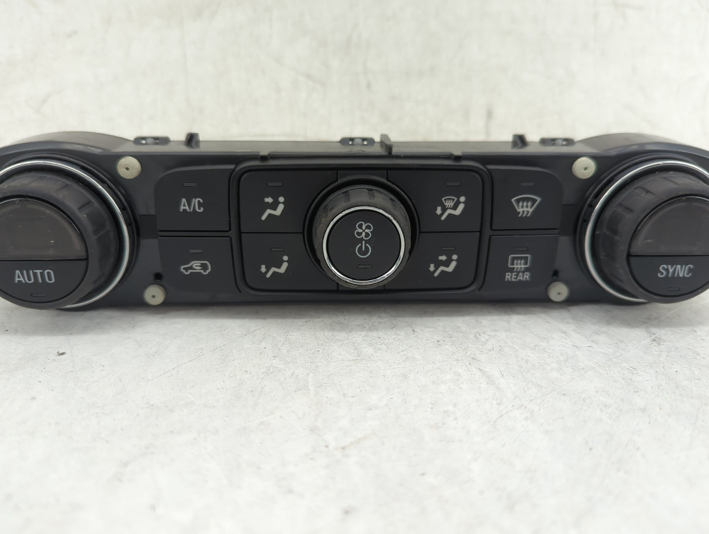 2022 Gmc Terrain Climate Control Module Temperature AC/Heater Replacement P/N:84246526 Fits Fits 2017 2018 2019 2020 2021 OE