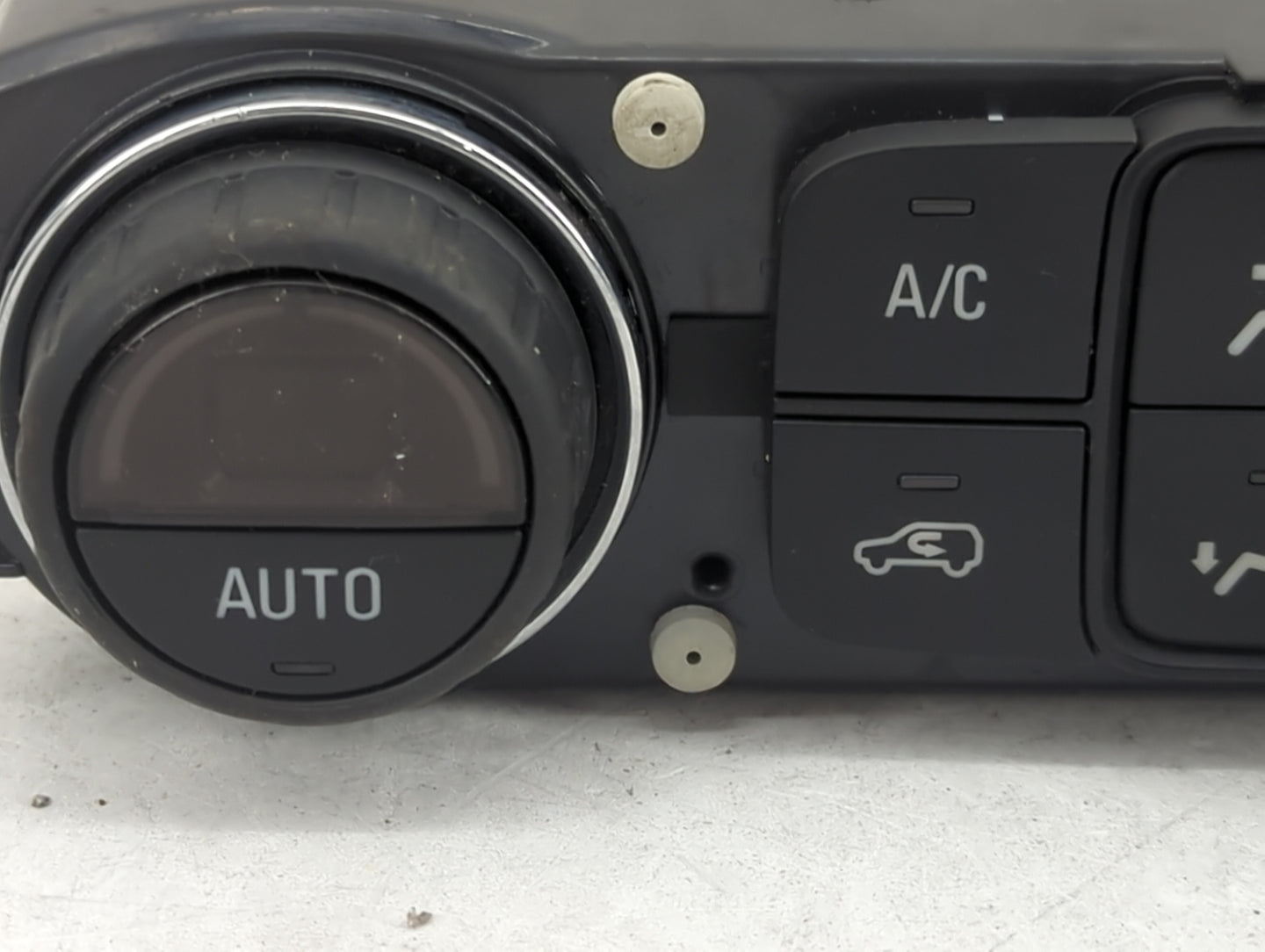 2022 Gmc Terrain Climate Control Module Temperature AC/Heater Replacement P/N:84246526 Fits Fits 2017 2018 2019 2020 2021 OE