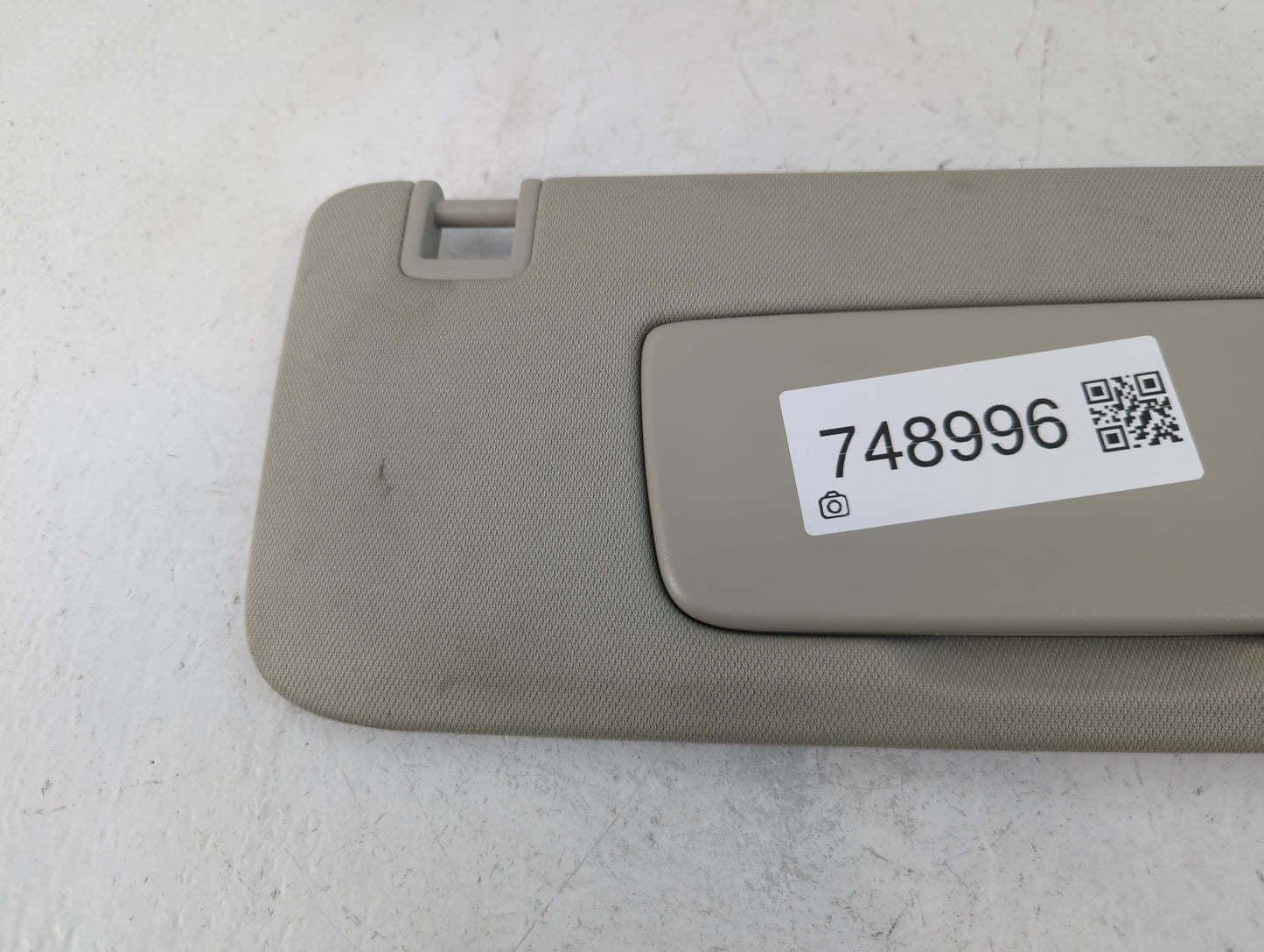 2022 Gmc Terrain Sun Visor Shade Replacement Driver Left Mirror Fits OEM Used Auto Parts - Oemusedautoparts1.com