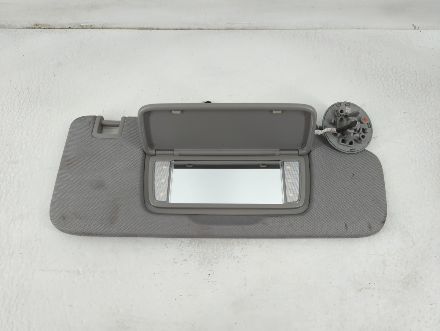 2022 Gmc Terrain Sun Visor Shade Replacement Driver Left Mirror Fits OEM Used Auto Parts - Oemusedautoparts1.com