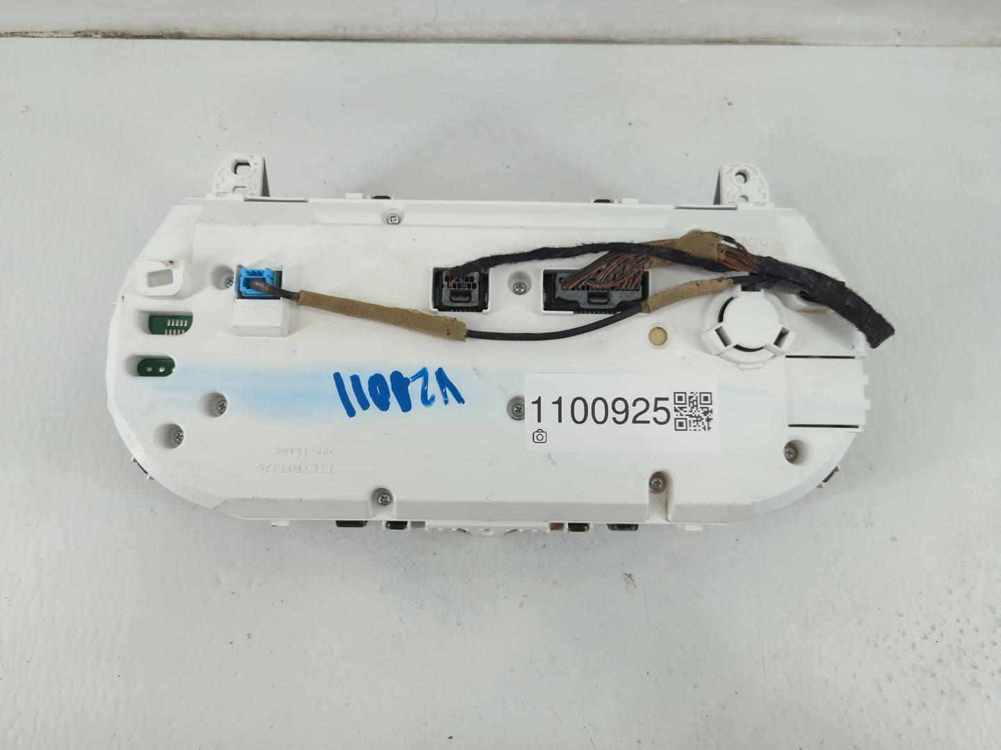 2021-2022 Honda Accord Instrument Cluster Speedometer Gauges Fits Fits 2021 2022 OEM Used Auto Parts - Oemusedautoparts1.com