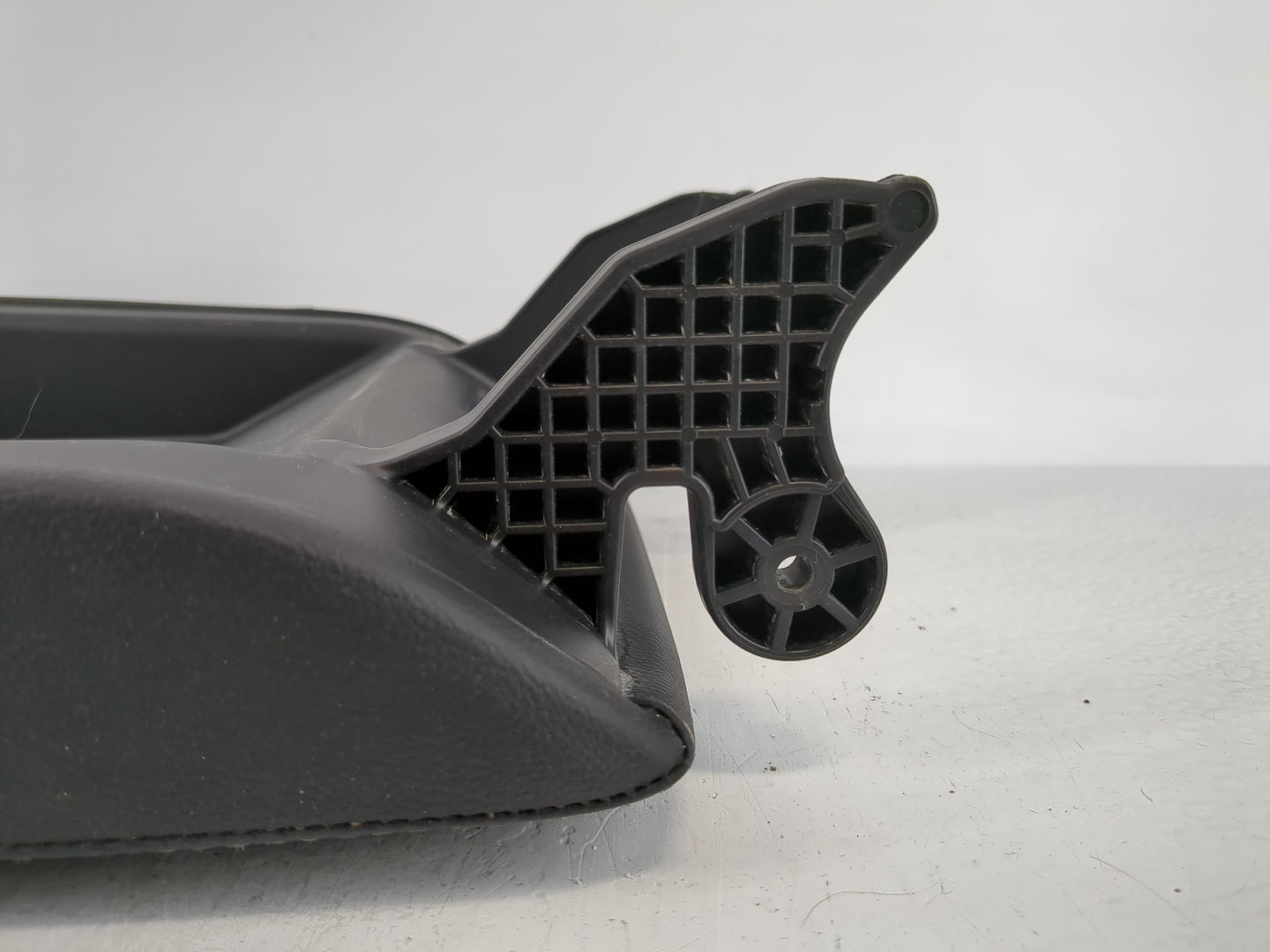 2021-2022 Honda Accord Center Console Armrest Cover Lid Fits Fits 2021 2022 OEM Used Auto Parts - Oemusedautoparts1.com