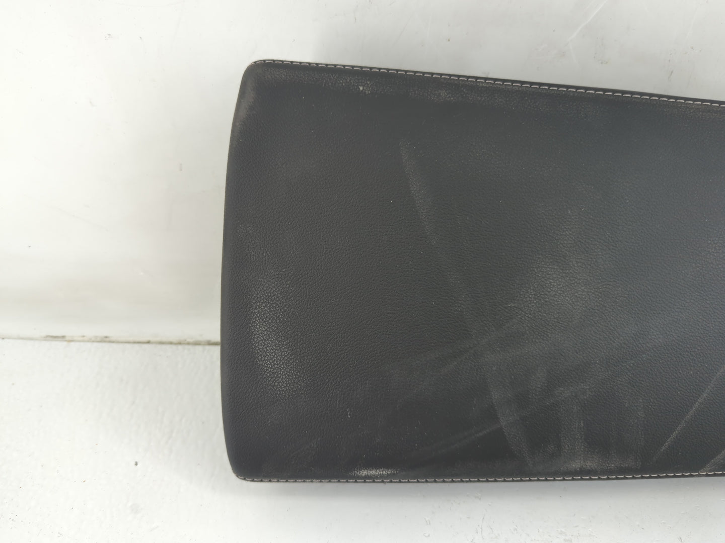 2021-2022 Honda Accord Center Console Armrest Cover Lid Fits Fits 2021 2022 OEM Used Auto Parts - Oemusedautoparts1.com