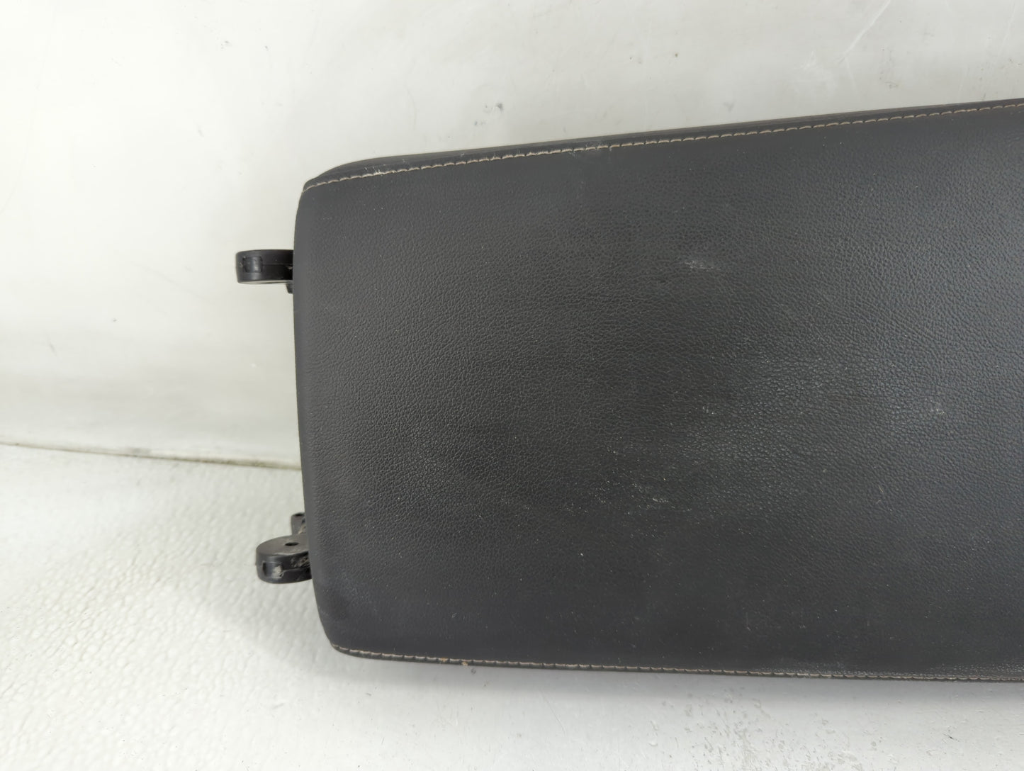 2021-2022 Honda Accord Center Console Armrest Cover Lid Fits Fits 2021 2022 OEM Used Auto Parts - Oemusedautoparts1.com