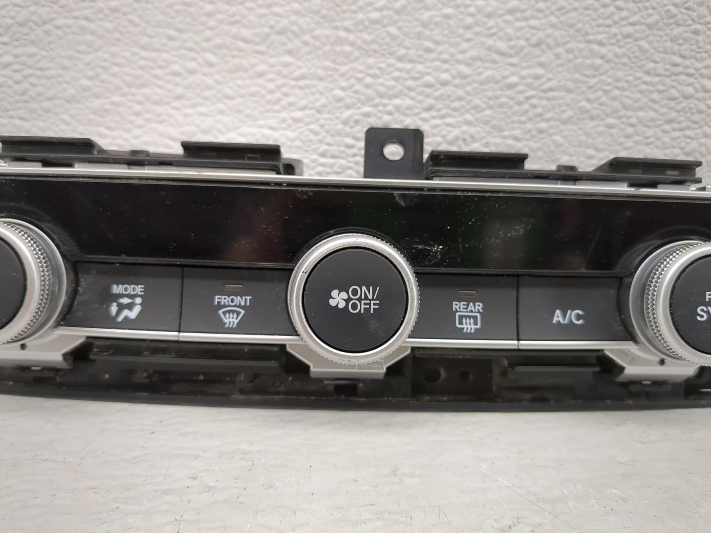 2021-2022 Honda Accord Climate Control Module Temperature AC/Heater Replacement P/N:79610TVAA210M1 Fits Fits 2021 2022 OEM U