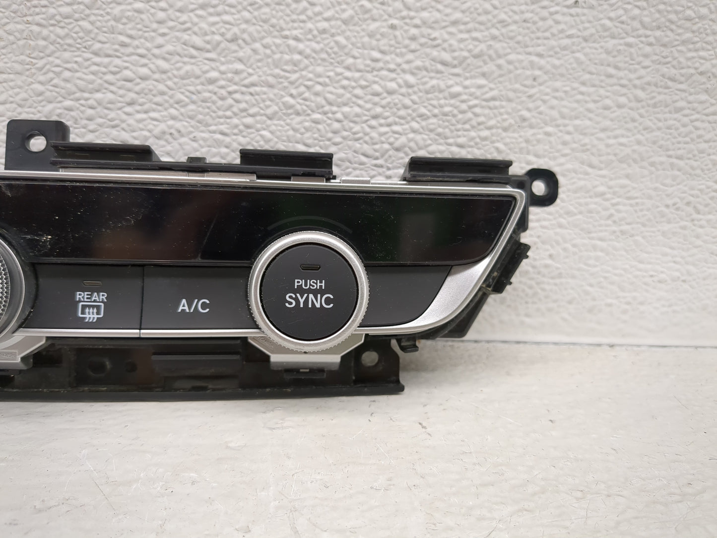 2021-2022 Honda Accord Climate Control Module Temperature AC/Heater Replacement P/N:79610TVAA210M1 Fits Fits 2021 2022 OEM U