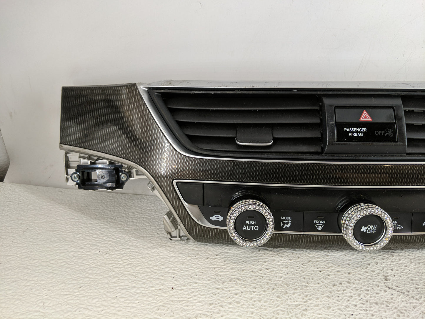 2021-2022 Honda Accord Climate Control Module Temperature AC/Heater Replacement P/N:79610TVAA210M1 Fits Fits 2021 2022 OEM U