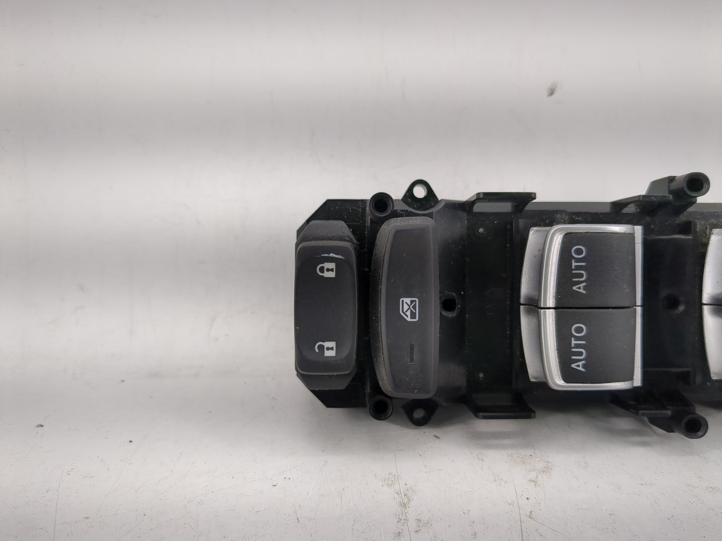 2018-2022 Honda Accord Master Power Window Switch Replacement Driver Side Left P/N:M64590 Fits Fits 2018 2019 2020 2021 2022