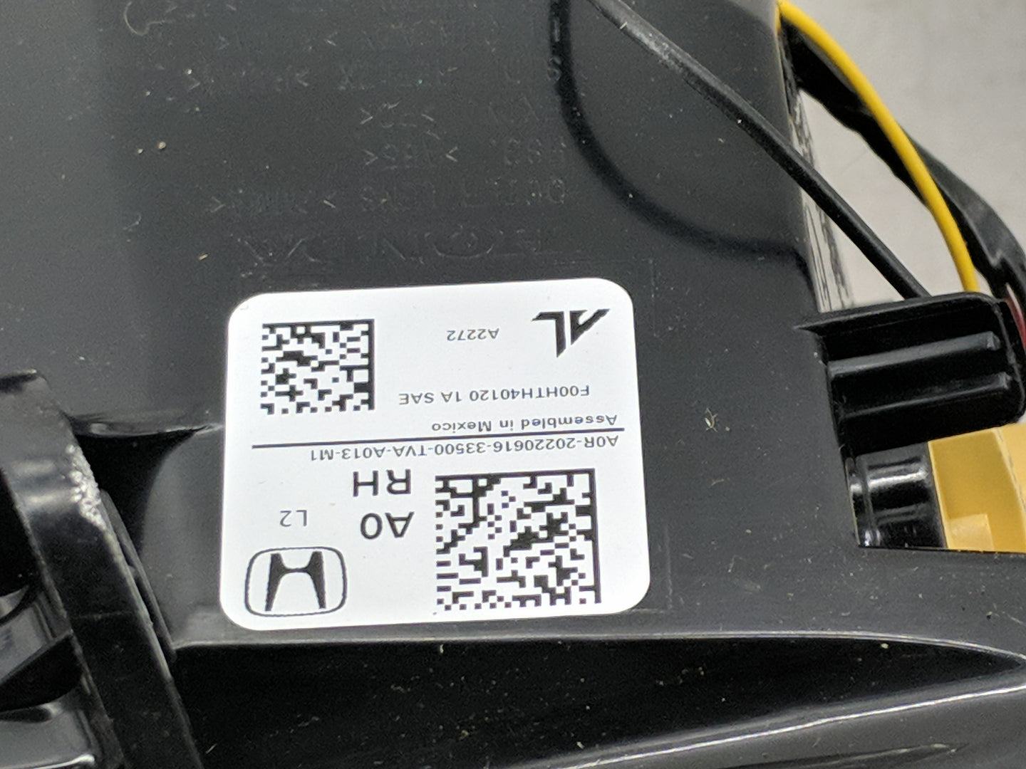 2018-2022 Honda Accord Tail Light Assembly Passenger Right OEM P/N:20180418 Fits Fits 2018 2019 2020 2021 2022 OEM Used Auto