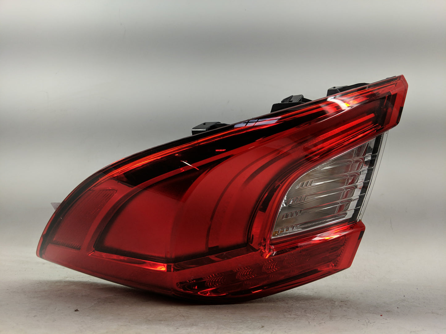 2018-2022 Honda Accord Tail Light Assembly Passenger Right OEM Fits Fits 2018 2019 2020 2021 2022 OEM Used Auto Parts - Oemu