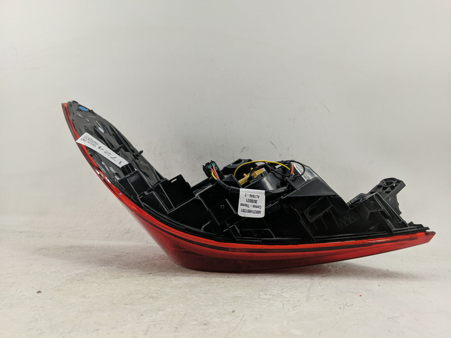 2018-2022 Honda Accord Tail Light Assembly Passenger Right OEM Fits Fits 2018 2019 2020 2021 2022 OEM Used Auto Parts - Oemu