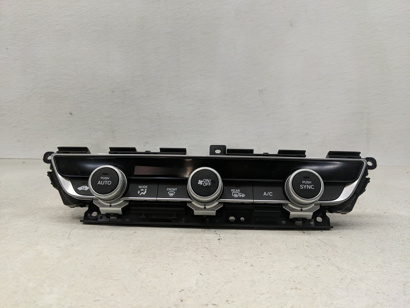 2018-2022 Honda Accord Climate Control Module Temperature AC/Heater Replacement P/N:79610TWAA117M1 Fits OEM Used Auto Parts 