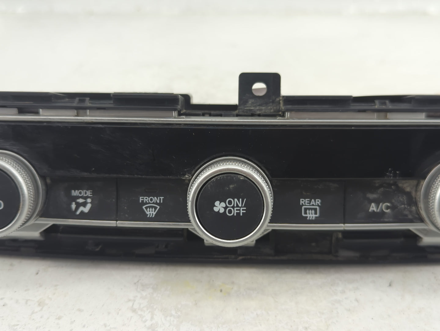 2021-2022 Honda Accord Climate Control Module Temperature AC/Heater Replacement P/N:79610TVAA210M1 Fits Fits 2021 2022 OEM U