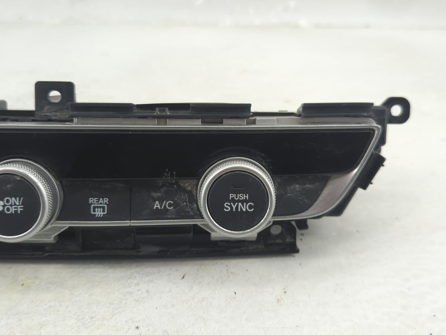 2021-2022 Honda Accord Climate Control Module Temperature AC/Heater Replacement P/N:79610TVAA210M1 Fits Fits 2021 2022 OEM U