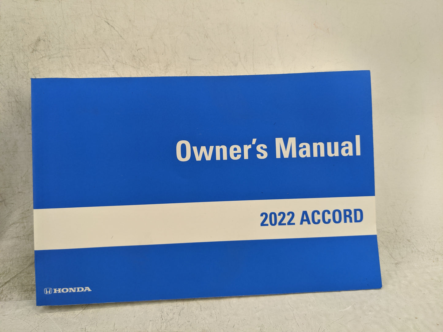 2022 Honda Accord Owners Manual Book Guide P/N:00X31-TVA-6400 OEM Used Auto Parts - Oemusedautoparts1.com