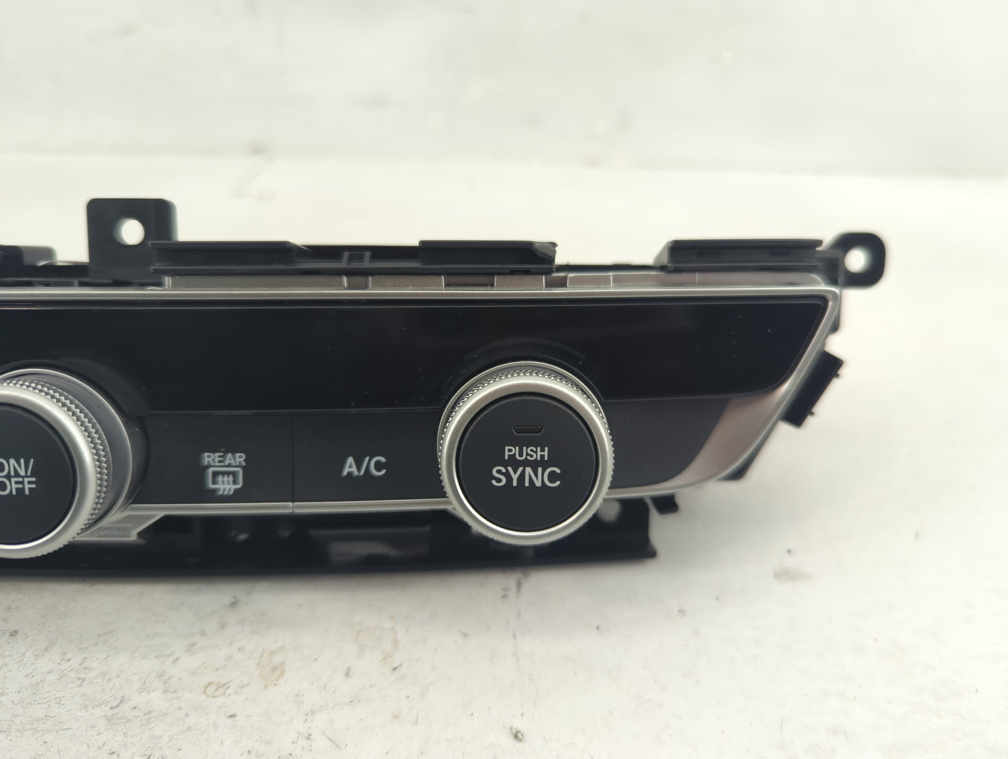 2021-2022 Honda Accord Climate Control Module Temperature AC/Heater Replacement P/N:79610TVAA210M1 Fits Fits 2021 2022 OEM U