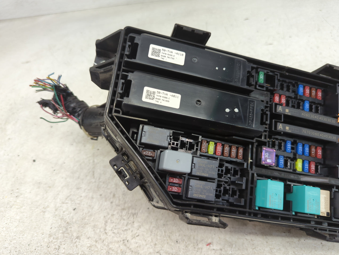 2021-2022 Honda Accord Fusebox Fuse Box Panel Relay Module P/N:50-TVA-A110 30-TVA-A011 Fits Fits 2021 2022 OEM Used Auto Par