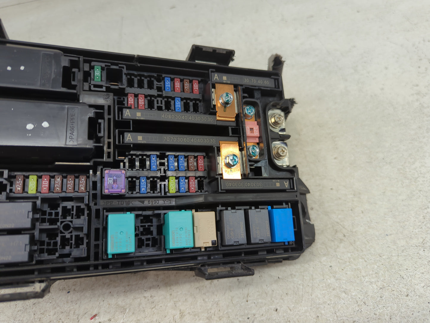 2021-2022 Honda Accord Fusebox Fuse Box Panel Relay Module P/N:50-TVA-A110 30-TVA-A011 Fits Fits 2021 2022 OEM Used Auto Par