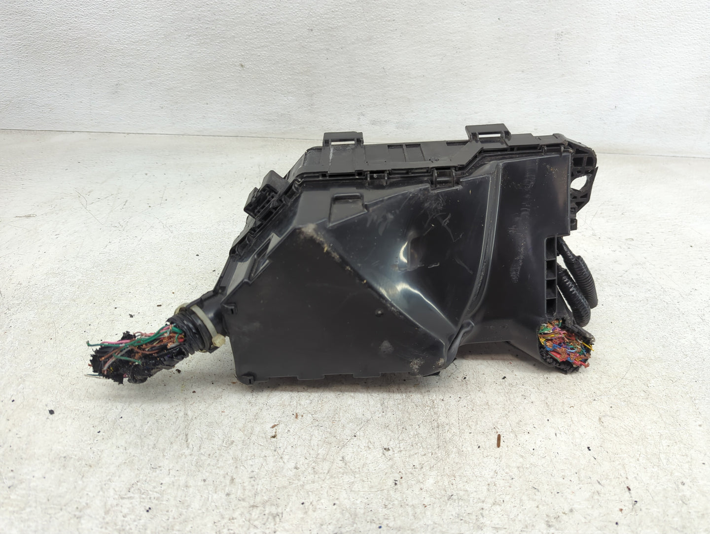 2021-2022 Honda Accord Fusebox Fuse Box Panel Relay Module P/N:50-TVA-A110 30-TVA-A011 Fits Fits 2021 2022 OEM Used Auto Par
