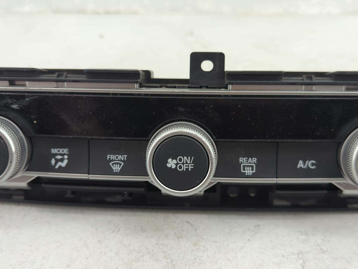 2022 Honda Accord Climate Control Module Temperature AC/Heater Replacement P/N:79610TVAA210M1 SANWA2A955A Fits OEM Used Auto