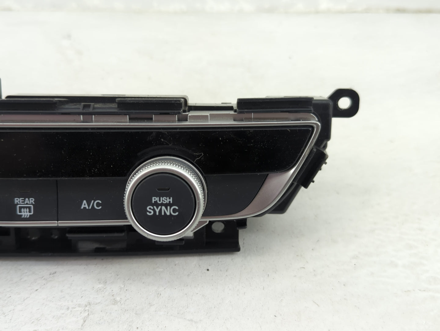 2022 Honda Accord Climate Control Module Temperature AC/Heater Replacement P/N:79610TVAA210M1 SANWA2A955A Fits OEM Used Auto
