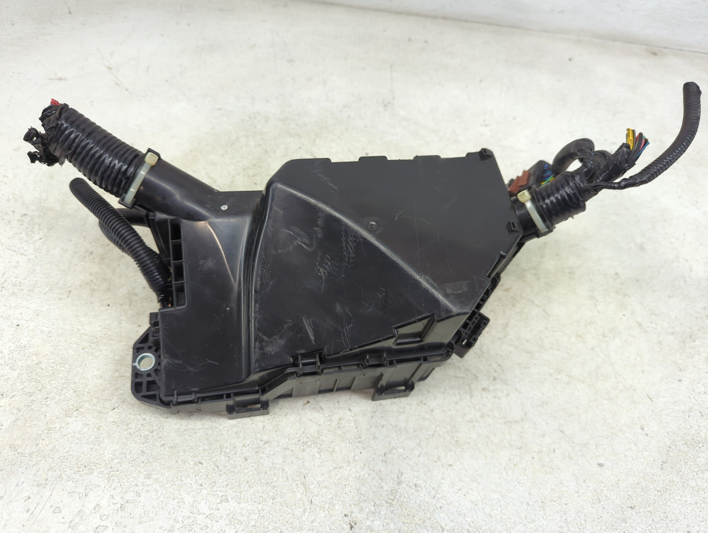 2021-2022 Honda Accord Fusebox Fuse Box Panel Relay Module P/N:50-TVA-A110 50-TVA-A011, 7470-5432, 7470-5366 Fits Fits 2021 