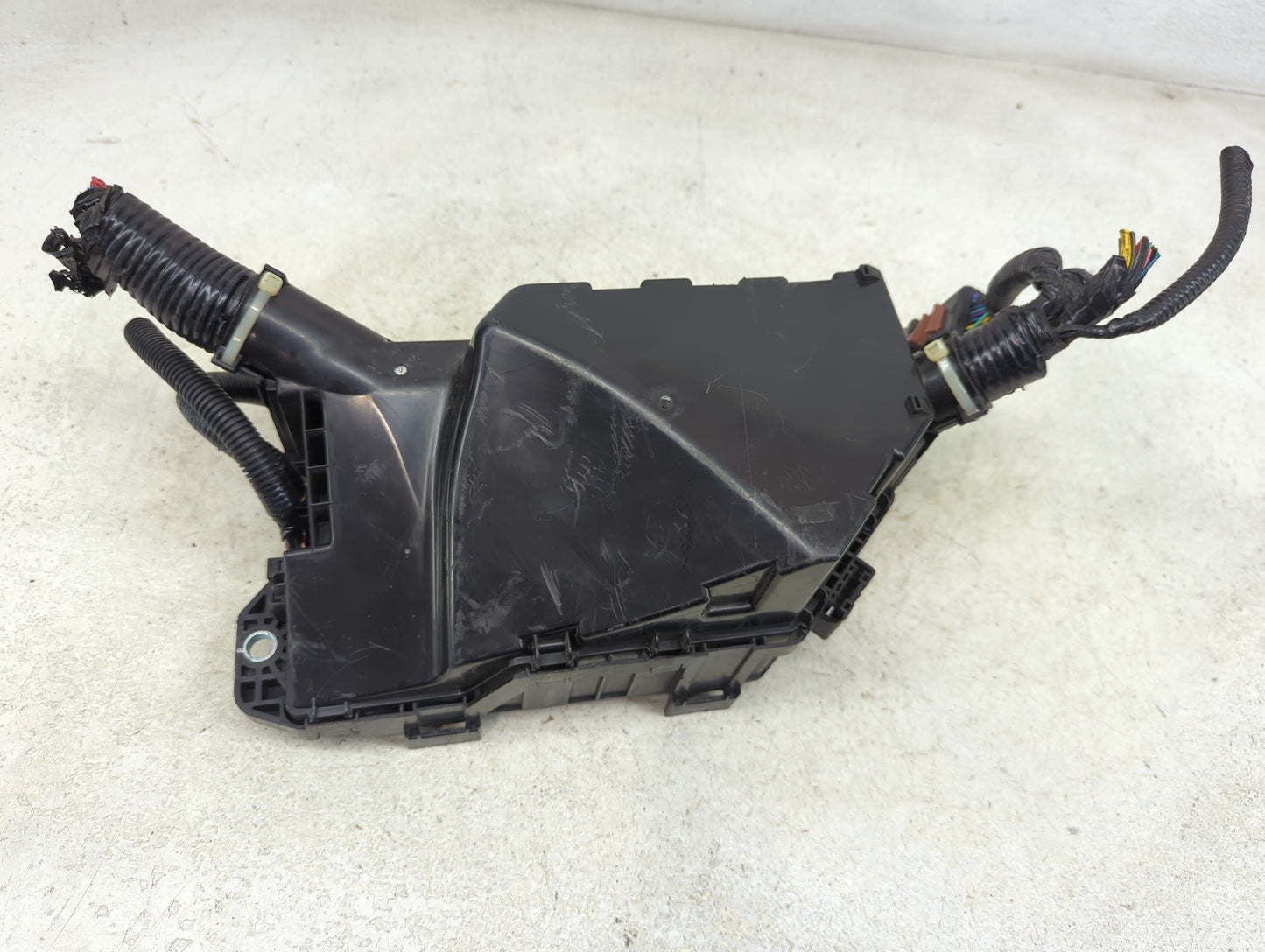 2021-2022 Honda Accord Fusebox Fuse Box Panel Relay Module P/N:50-TVA-A110 50-TVA-A011, 7470-5432, 7470-5366 Fits Fits 2021 