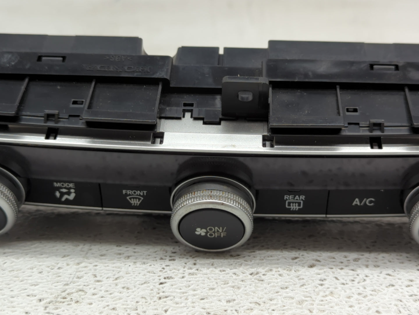 2021-2022 Honda Accord Climate Control Module Temperature AC/Heater Replacement Fits Fits 2021 2022 OEM Used Auto Parts - Oe