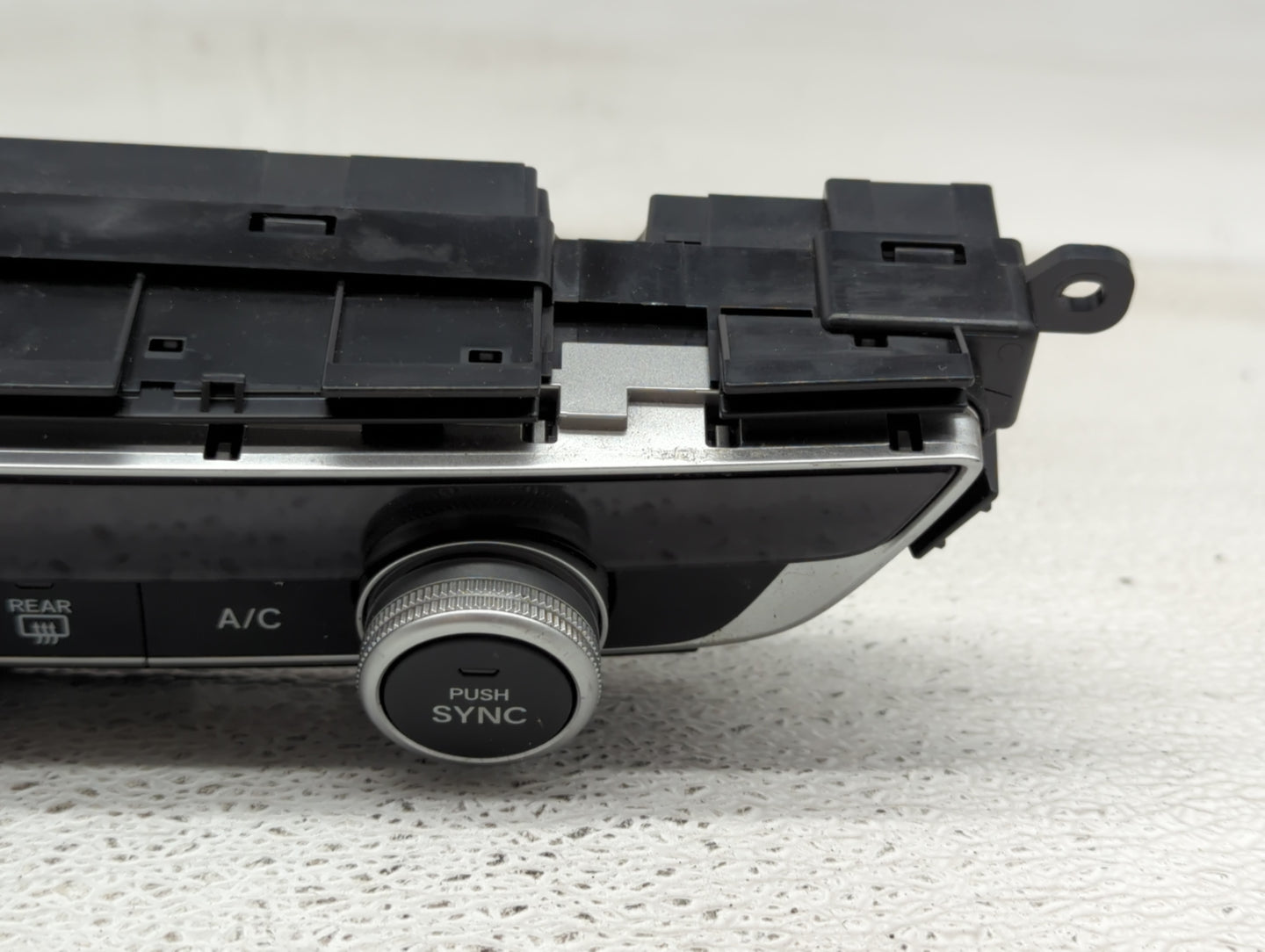 2021-2022 Honda Accord Climate Control Module Temperature AC/Heater Replacement Fits Fits 2021 2022 OEM Used Auto Parts - Oe