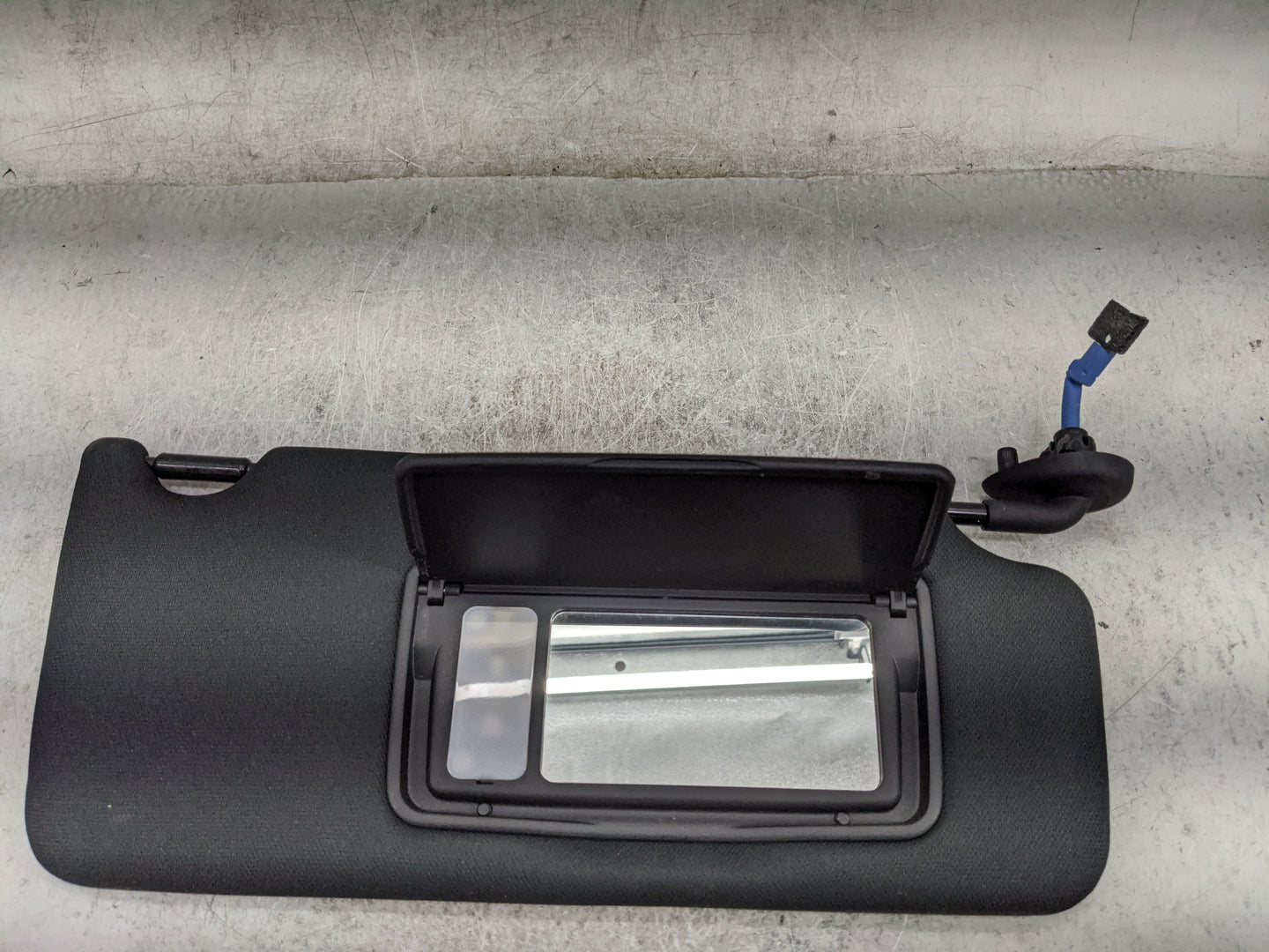2018-2022 Honda Accord Sun Visor Shade Replacement Passenger Right Mirror Fits Fits 2018 2019 2020 2021 2022 OEM Used Auto P