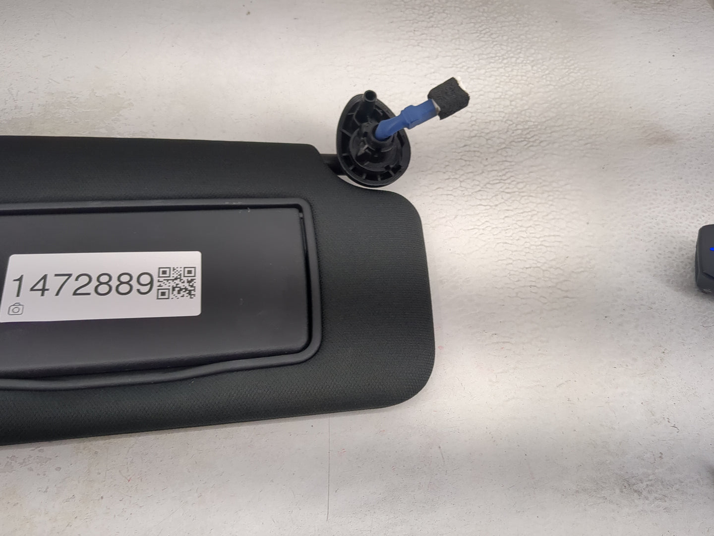 2018-2022 Honda Accord Sun Visor Shade Replacement Passenger Right Mirror Fits Fits 2018 2019 2020 2021 2022 OEM Used Auto P