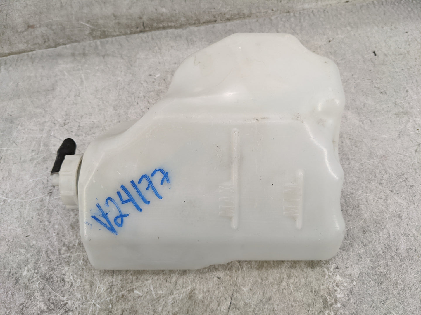 2022 Honda Accord Windshield Washer Fluid Reservoir Bottle Oem 1477041 - Oemusedautoparts1.com