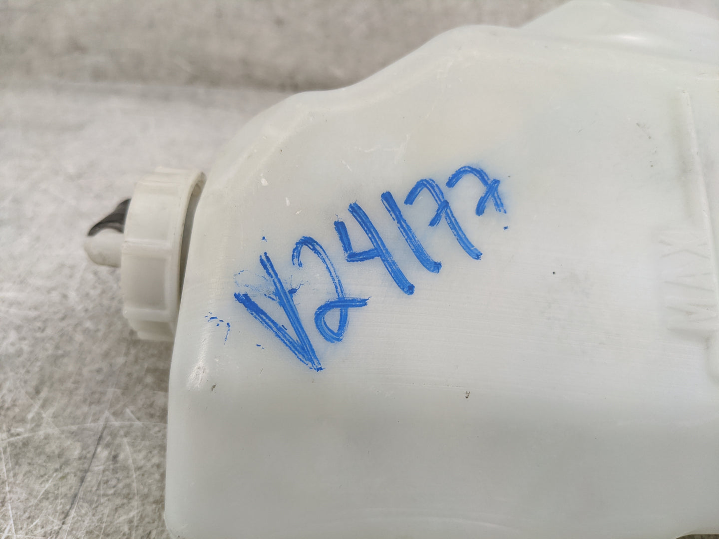 2022 Honda Accord Windshield Washer Fluid Reservoir Bottle Oem 1477041 - Oemusedautoparts1.com