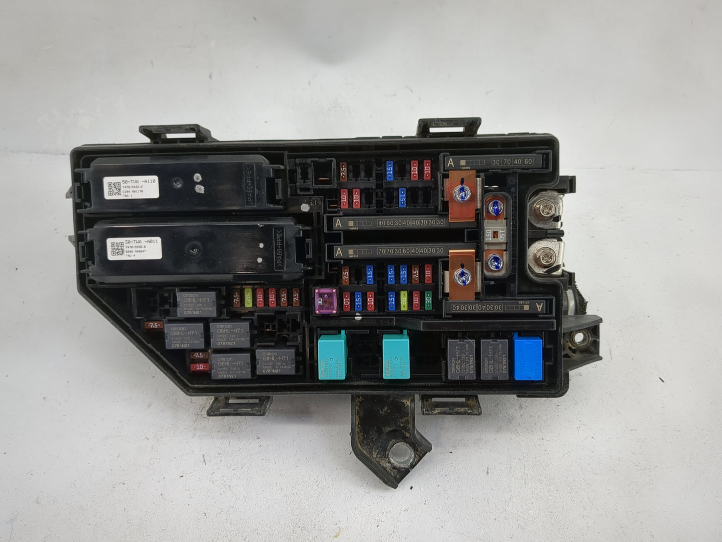 2021-2022 Honda Accord Fusebox Fuse Box Panel Relay Module P/N:38-TWA-A110 38-TWA-A011, 7478-5432-2 Fits Fits 2021 2022 OEM 