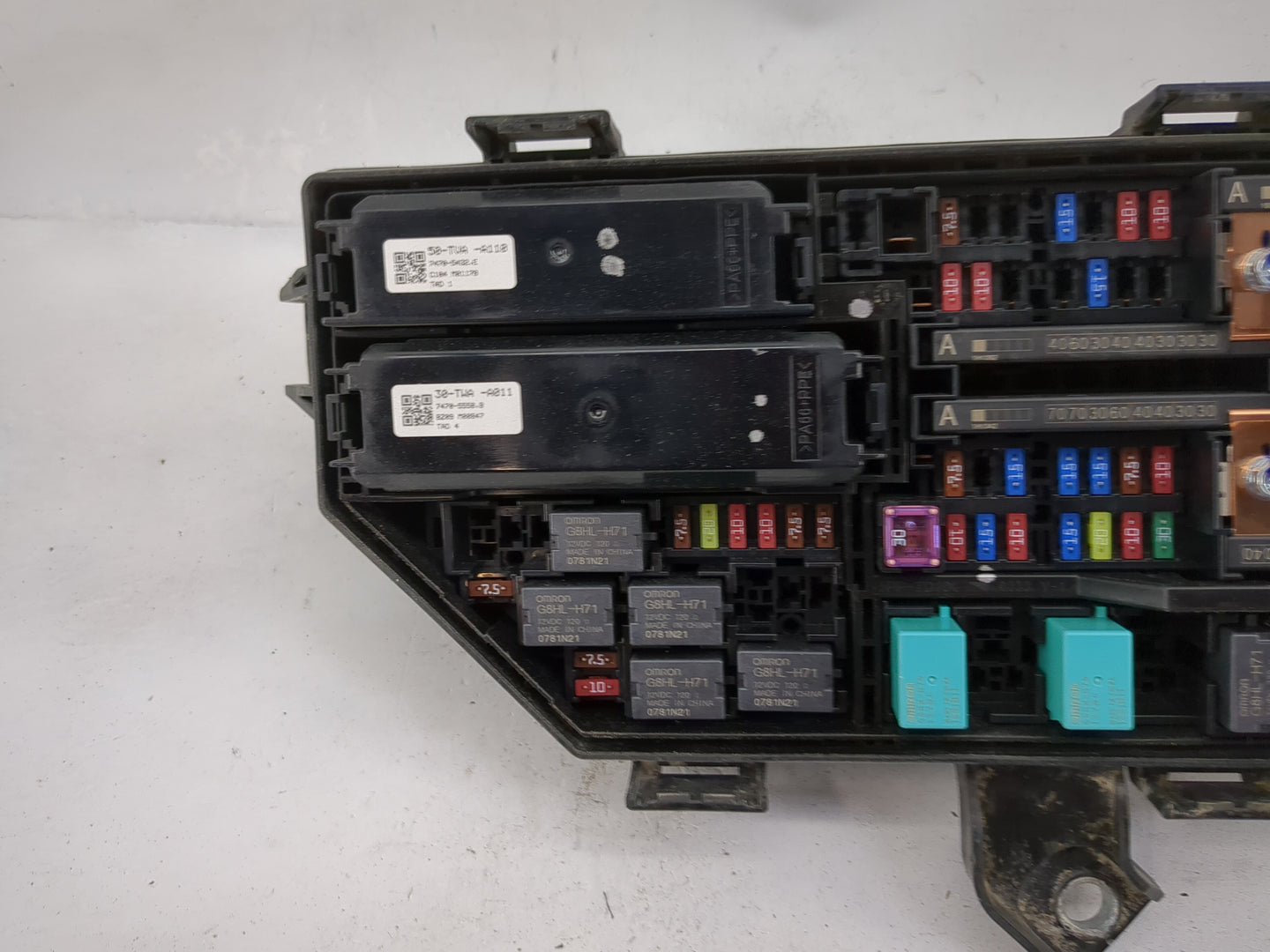 2021-2022 Honda Accord Fusebox Fuse Box Panel Relay Module P/N:38-TWA-A110 38-TWA-A011, 7478-5432-2 Fits Fits 2021 2022 OEM 