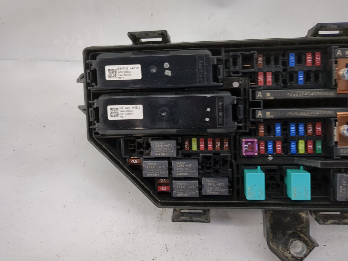 2021-2022 Honda Accord Fusebox Fuse Box Panel Relay Module P/N:38-TWA-A110 38-TWA-A011, 7478-5432-2 Fits Fits 2021 2022 OEM 