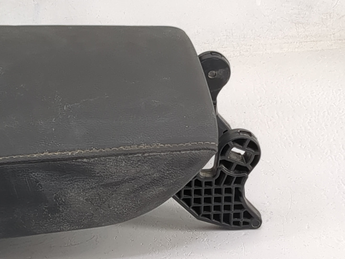 2022 Honda Accord Center Console Armrest Cover Lid Fits OEM Used Auto Parts - Oemusedautoparts1.com