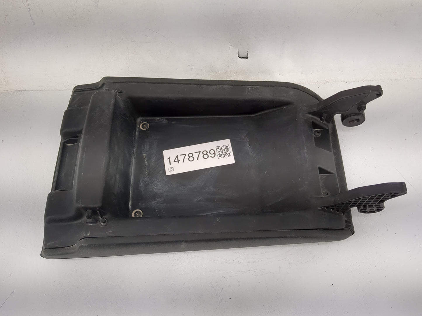 2022 Honda Accord Center Console Armrest Cover Lid Fits OEM Used Auto Parts - Oemusedautoparts1.com