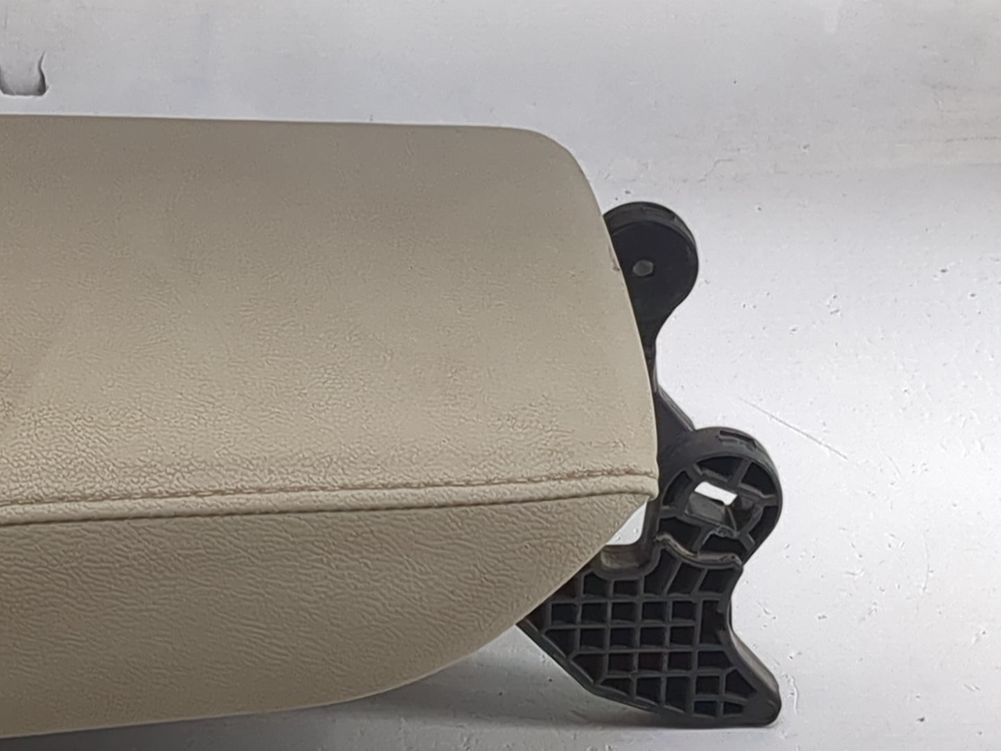 2022 Honda Accord Center Console Armrest Cover Lid Fits OEM Used Auto Parts - Oemusedautoparts1.com