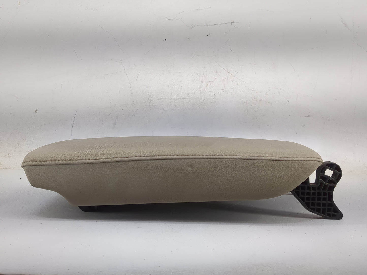 2022 Honda Accord Center Console Armrest Cover Lid Fits OEM Used Auto Parts - Oemusedautoparts1.com