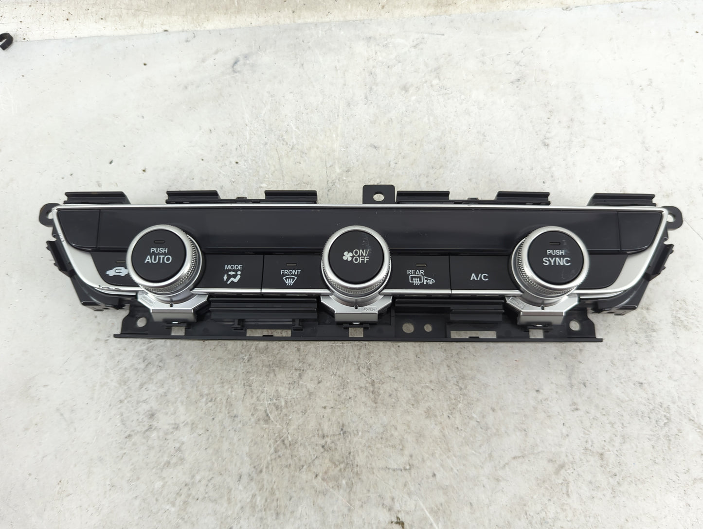 2021-2022 Honda Accord Climate Control Module Temperature AC/Heater Replacement Fits Fits 2021 2022 OEM Used Auto Parts - Oe