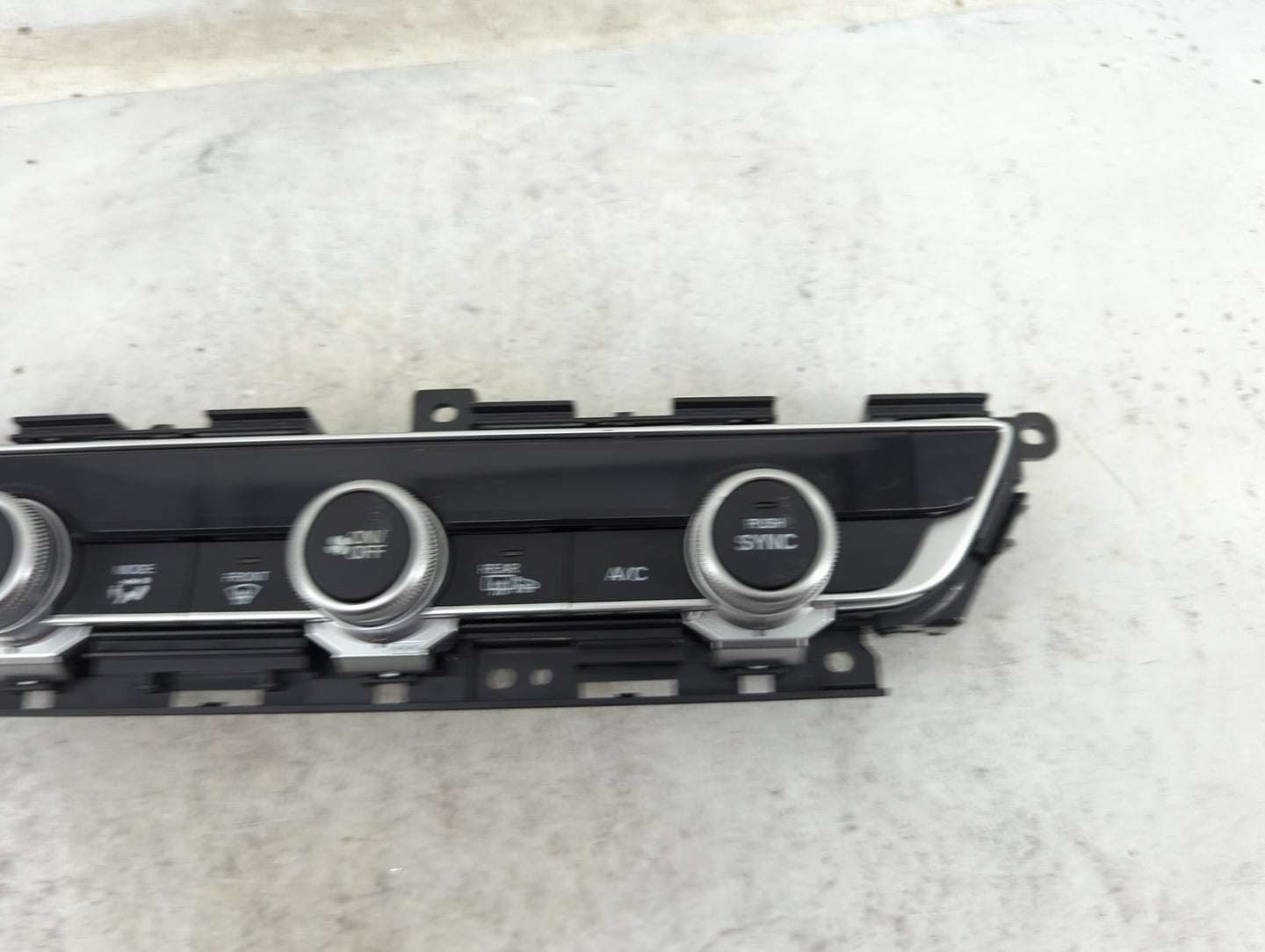 2021-2022 Honda Accord Climate Control Module Temperature AC/Heater Replacement Fits Fits 2021 2022 OEM Used Auto Parts - Oe