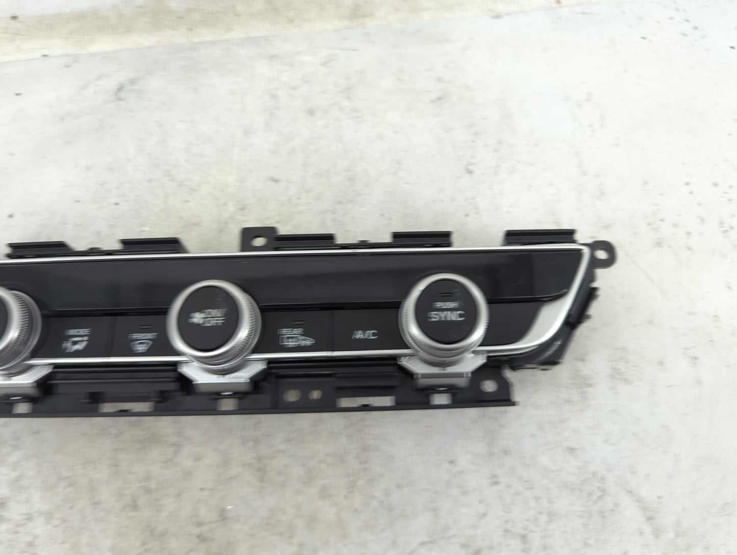 2021-2022 Honda Accord Climate Control Module Temperature AC/Heater Replacement Fits Fits 2021 2022 OEM Used Auto Parts - Oe