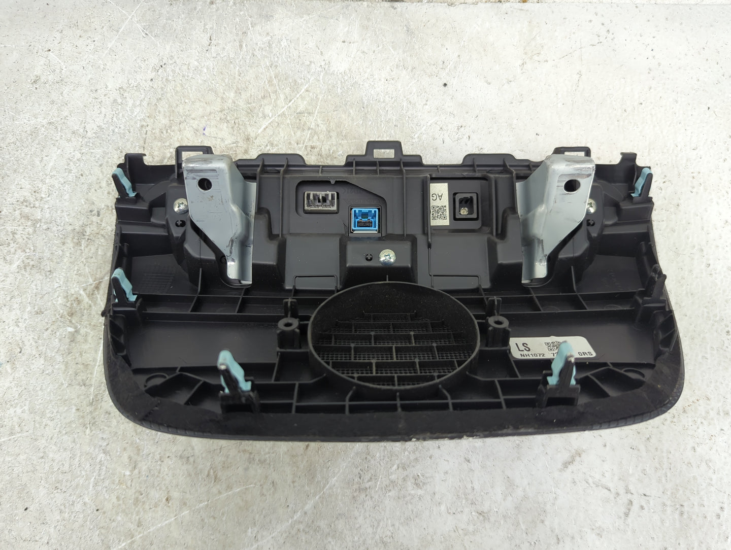 2022 Honda Accord Radio AM FM Cd Player Receiver Replacement P/N:39540TVAAA1 Fits OEM Used Auto Parts - Oemusedautoparts1.co