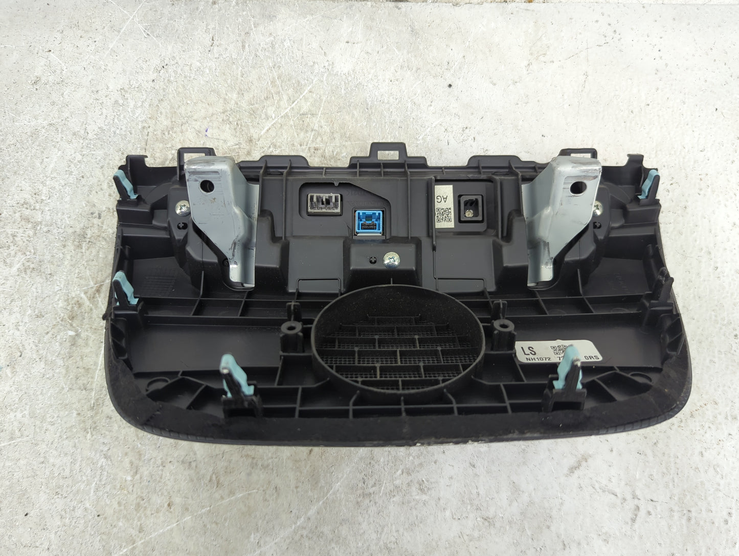 2022 Honda Accord Radio AM FM Cd Player Receiver Replacement P/N:39540TVAAA1 Fits OEM Used Auto Parts - Oemusedautoparts1.co