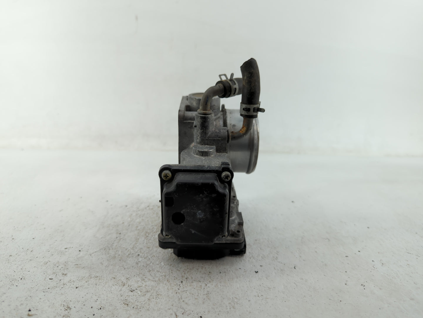 2018-2022 Honda Accord Throttle Body P/N:GMG9A Fits Fits 2016 2017 2018 2019 2020 2021 2022 OEM Used Auto Parts - Oemusedaut