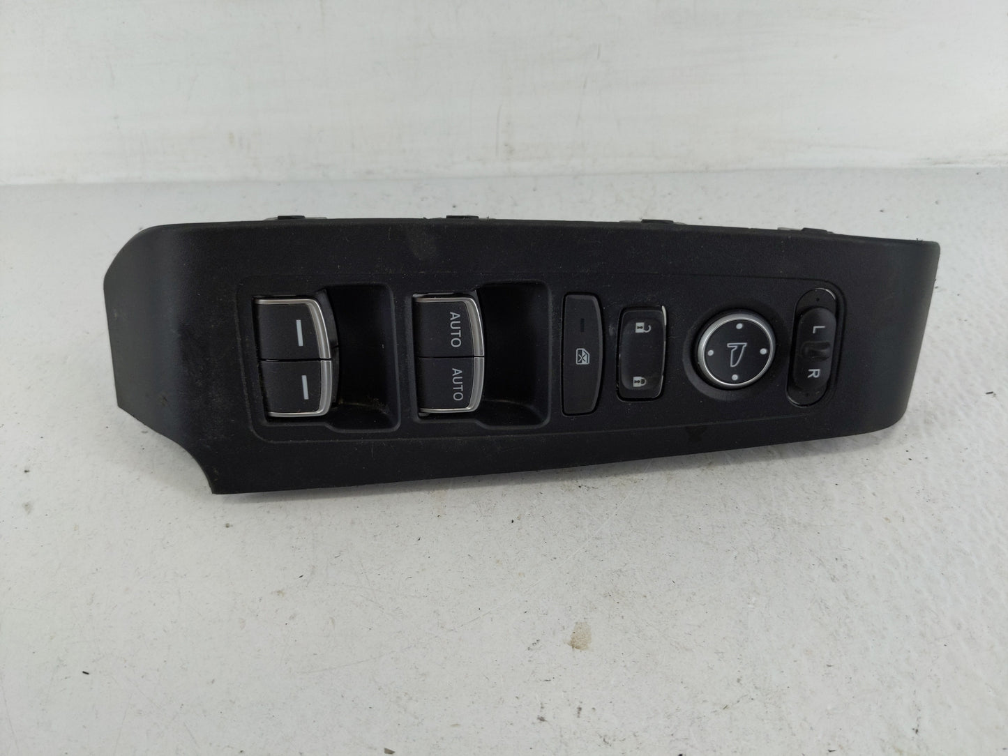 2022 Honda Civic Master Power Window Switch Replacement Driver Side Left P/N:T20 A210 83591-T20-A0-20 Fits OEM Used Auto Par