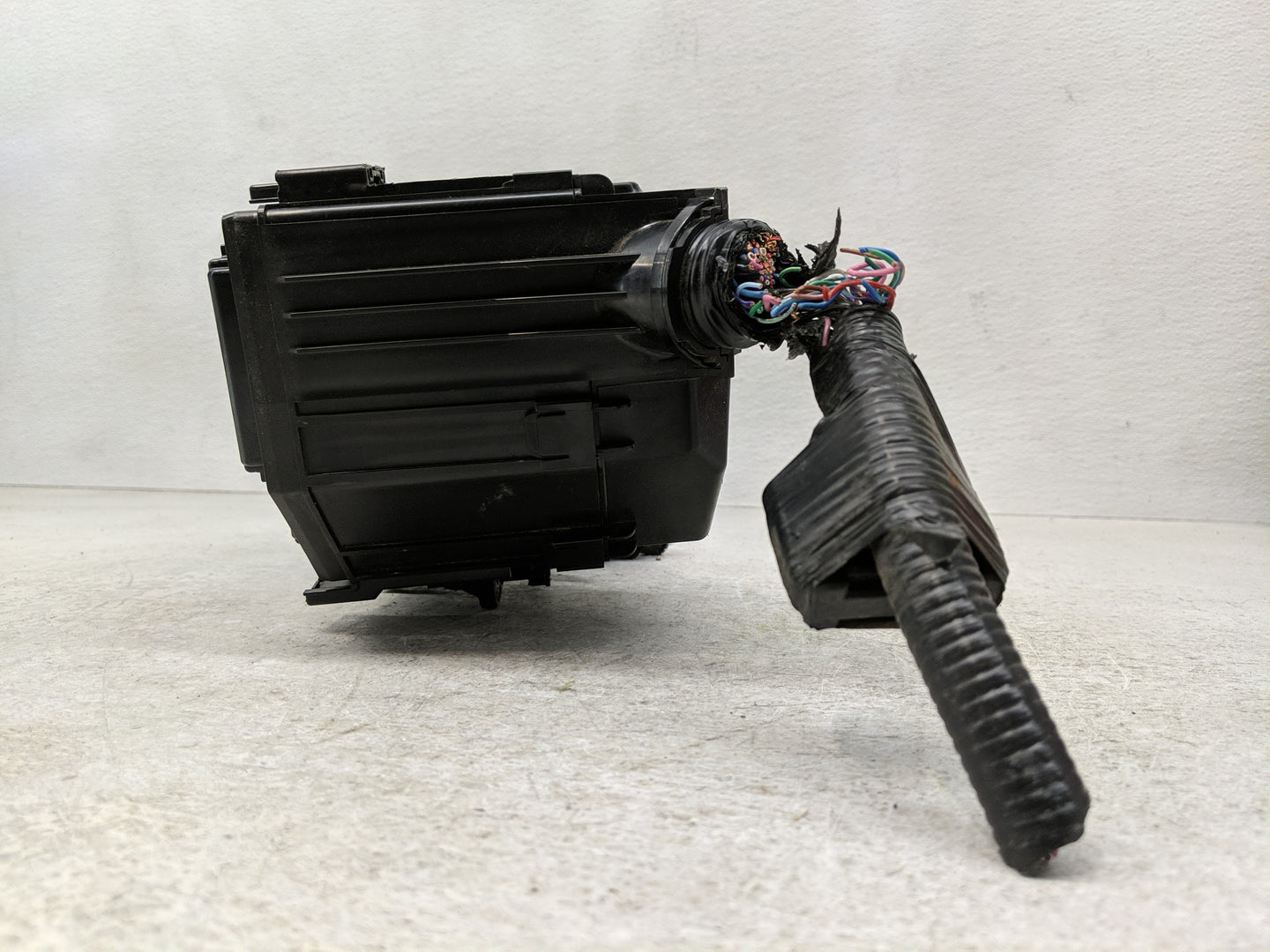2022 Honda Civic Fusebox Fuse Box Panel Relay Module Fits OEM Used Auto Parts - Oemusedautoparts1.com